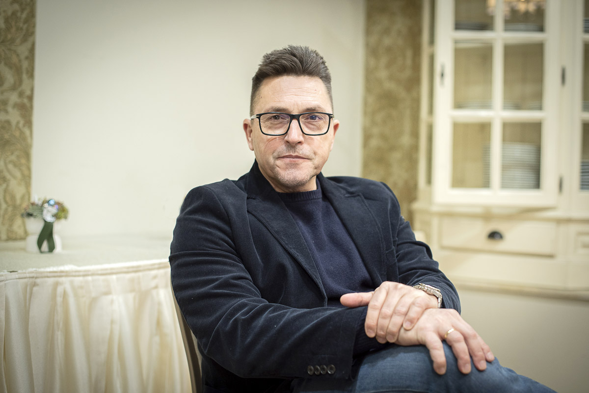 Az Ákos-sztori közelről